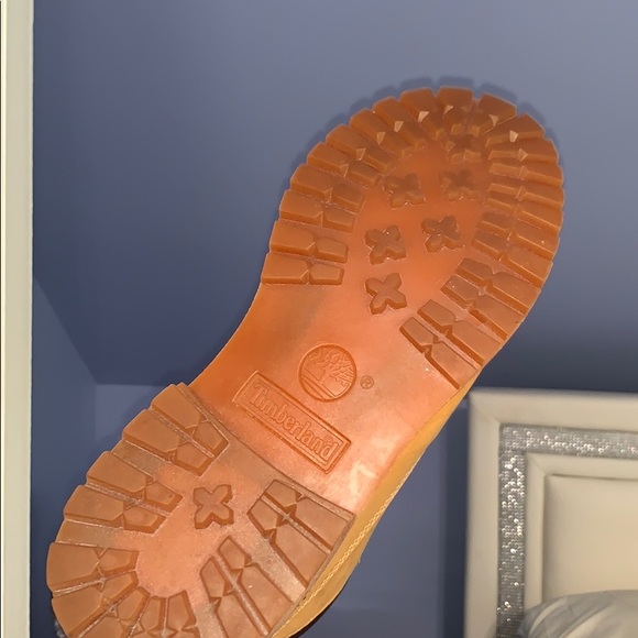 Timberlands - Picture 3 of 3